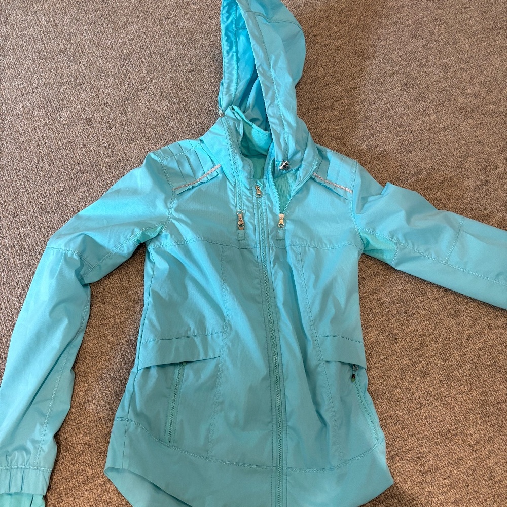 Lululemon lightweight jacket